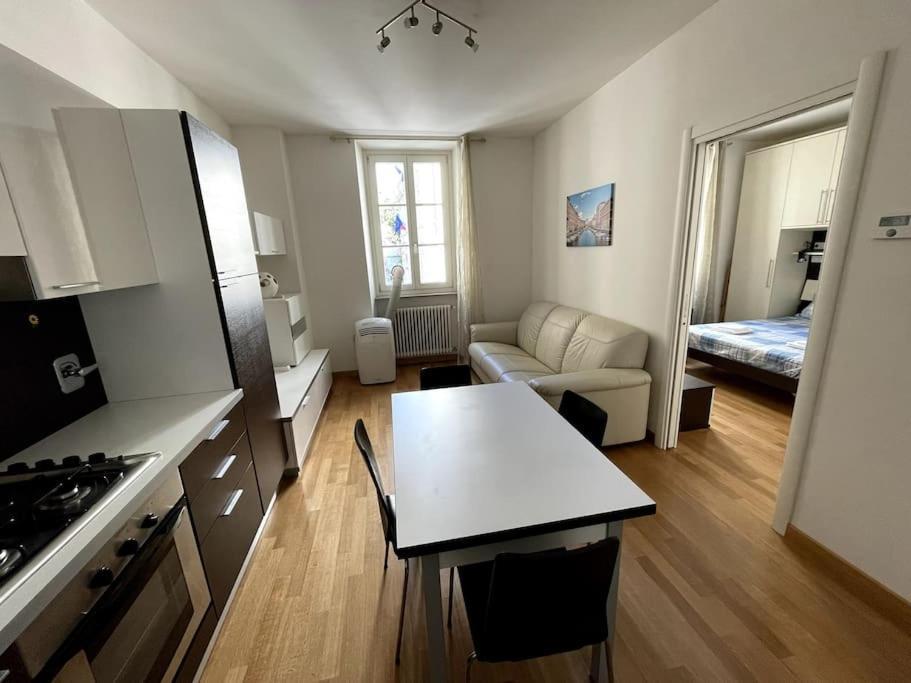 Apartament Via Milano Triest Zewnętrze zdjęcie